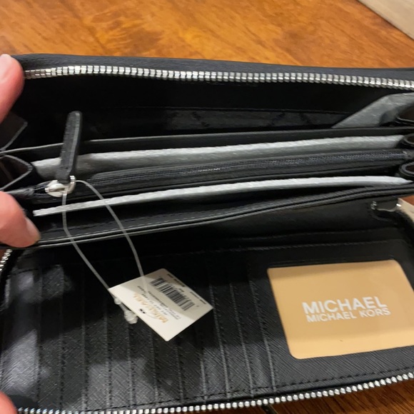 Michael Kira wallet clutch - Picture 4 of 5